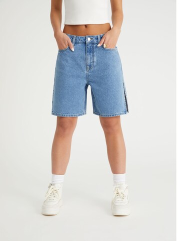 millane Regular Shorts 'Liv' in Blau: Vorderseite