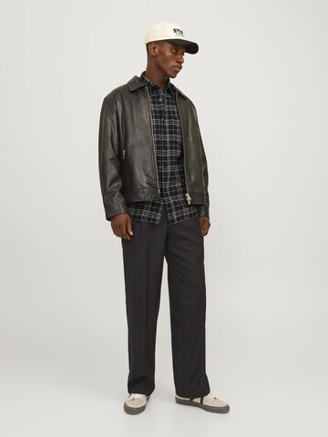 JACK & JONES Regular fit Button Up Shirt in Black