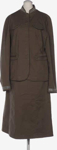 Savannah Workwear & Suits in L in Brown: front