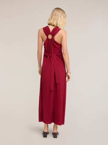 Robe MOTIVI en rouge