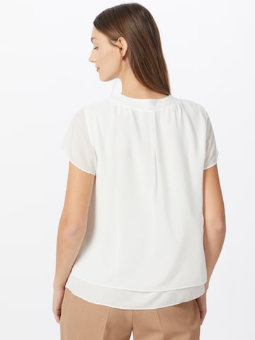 s.Oliver BLACK LABEL - Blusa en blanco