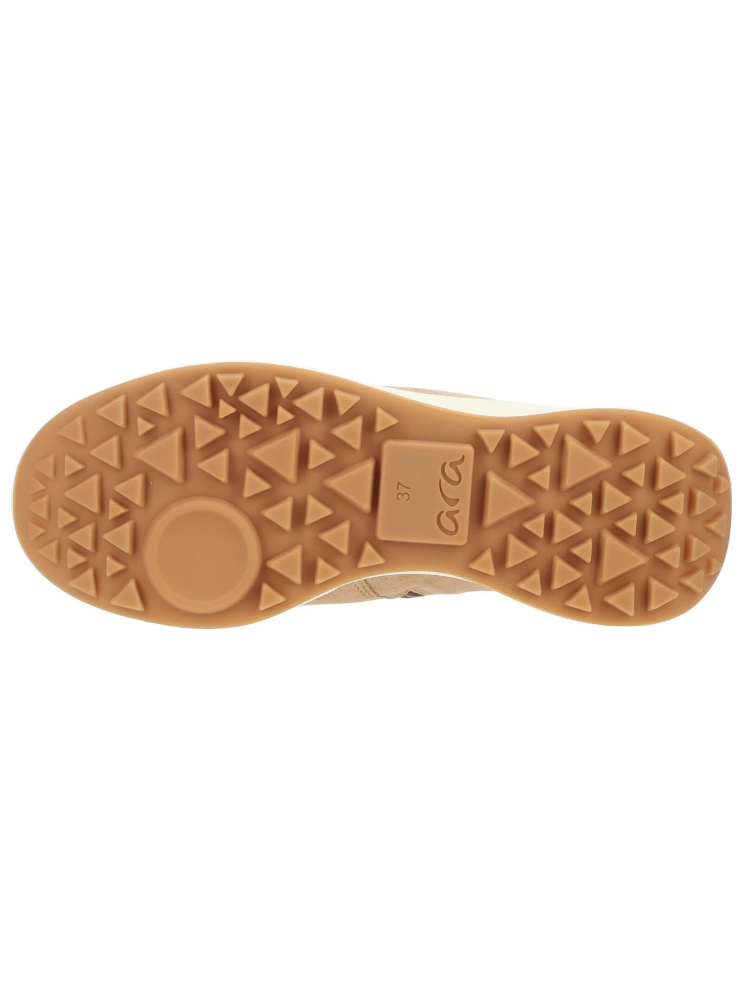 Stivaletto stringato di ARA in beige