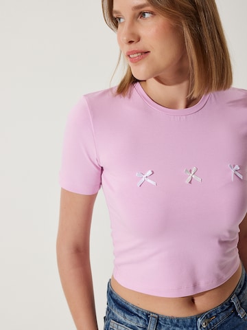 Happiness İstanbul - Camiseta en rosa