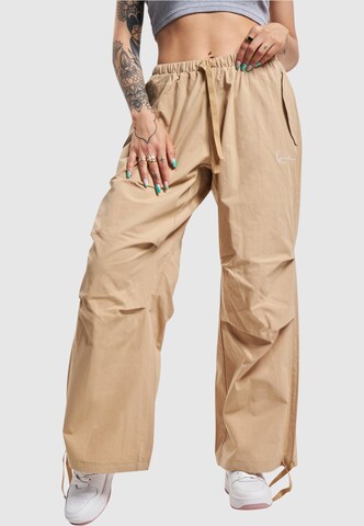 Karl Kani Wide leg Pants in Beige: front