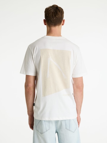 CHASIN' T-Shirt 'Motan' in Weiß: Vorderseite