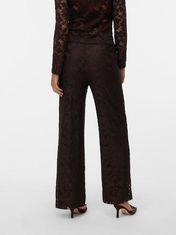 VERO MODA Regular Broek in Bruin: voorkant