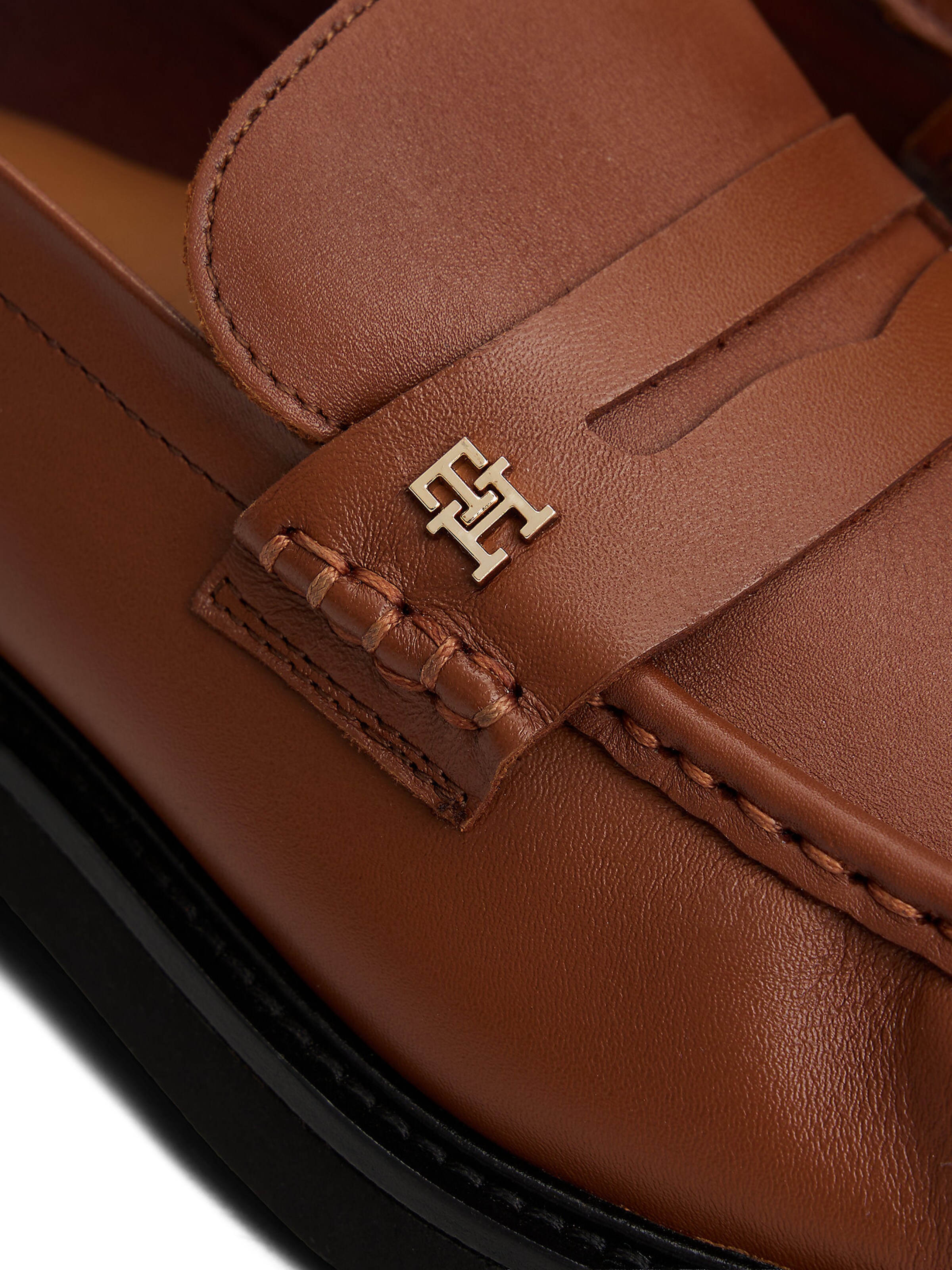 TOMMY HILFIGER Classic Flats in Brown