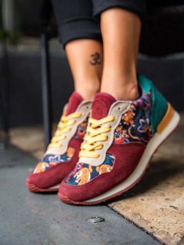 inkkas Platform trainers 'Yuuki' in Brown