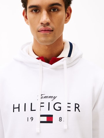 TOMMY HILFIGER Sweatshirt 'BRAND LOVE' in White
