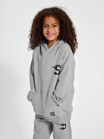 SOMETIME SOON Sweatshirt in Grijs: voorkant