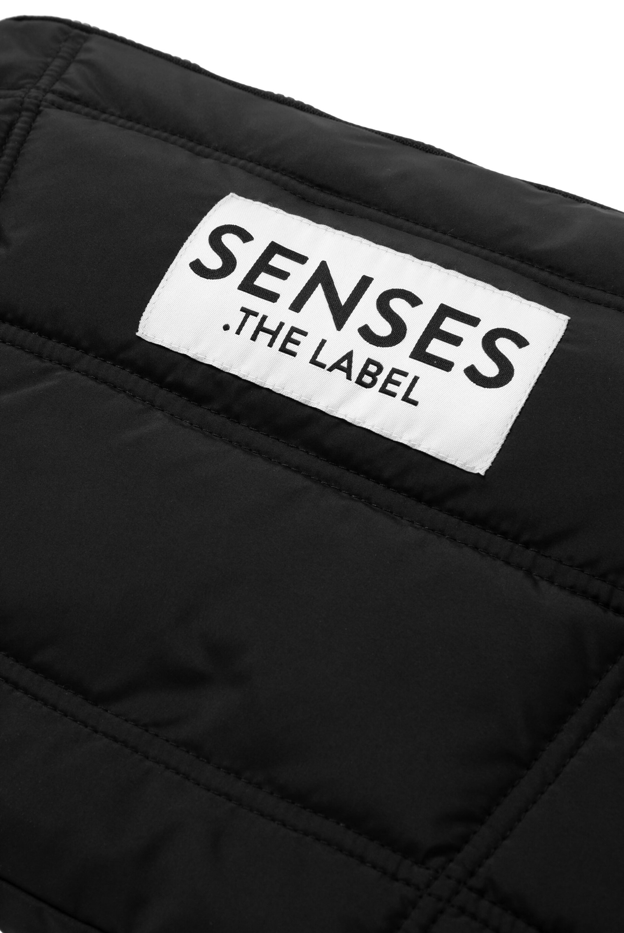 SENSES.THE LABEL Pouch in Black