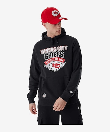 NEW ERA Collegepaita värissä musta: etupuoli