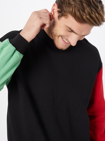 ABOUT YOU Limited Sweatshirt 'Falk' in Zwart