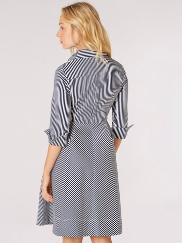 Robe ' ' Apricot en bleu