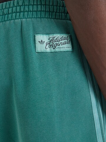 Loosefit Pantalon ADIDAS ORIGINALS en vert