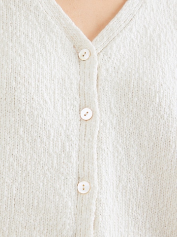 Geacă tricotată 'Helen Mini Boucle Vest' de la LEVI'S ® pe alb