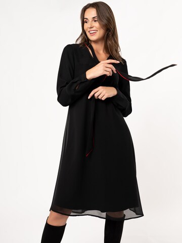 Robe Quiosque en noir : devant