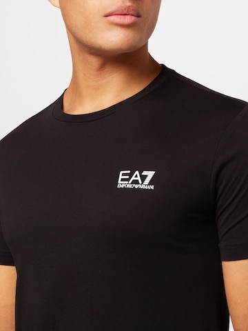 Tricou de la EA7 Emporio Armani pe negru