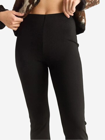 Flared Leggings di Bianco Lucci in nero
