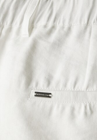 STREET ONE Regular Hose in Weiß