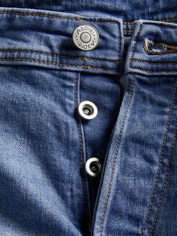 aprel regular Jeans i blå