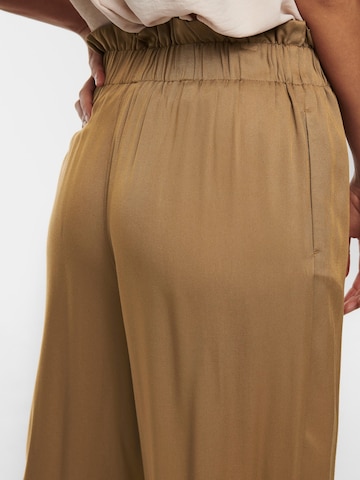 ONLY Szeroka nogawka Spodnie 'Caly' w kolorze brązowy