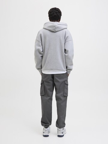 aprel Tapered Hose in Grau