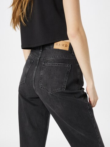 Loosefit Jean NA-KD en gris