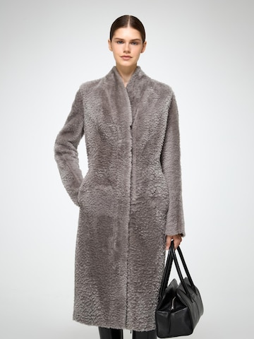 V S P Wintermantel 'Flores' in Grau