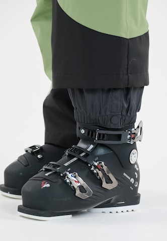 SLOPE Loose fit Workout Pants 'Zuki' in Green