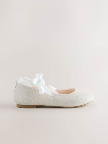 Next Ballerina in Weiß