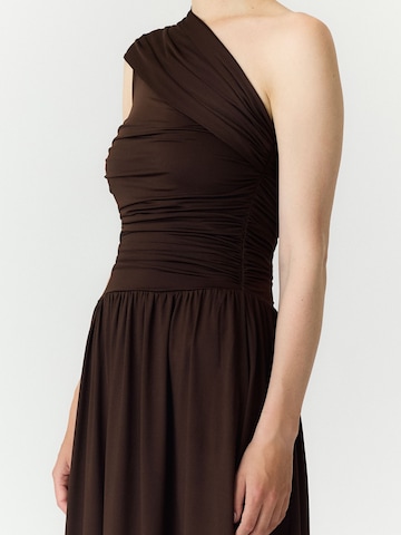 Robe 'YASWinja' YAS en marron