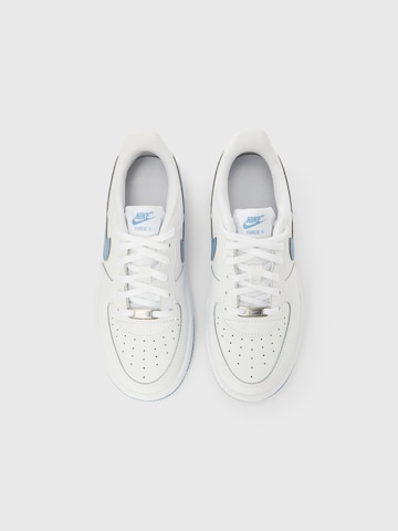 Sneaker 'Force 1' di Nike Sportswear in bianco