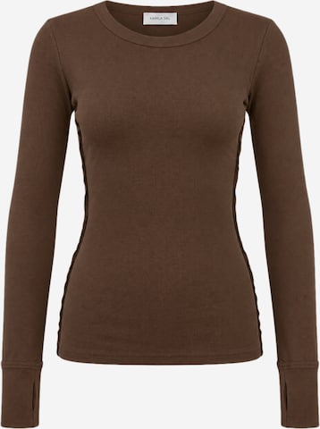 T-shirt Kamila Šikl en marron : devant
