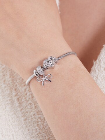 Pendentif Lucardi en argent : devant