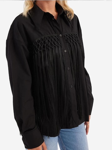 Hiccup Blouse in Black