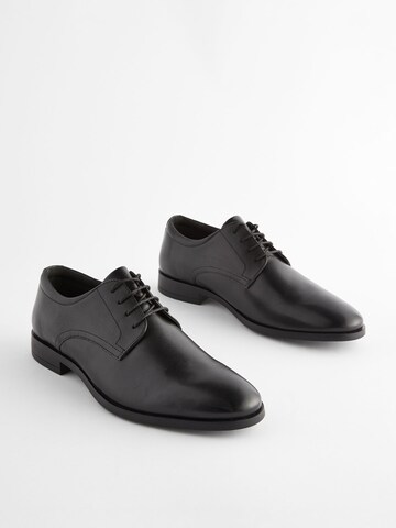 Chaussure à lacets Next en noir