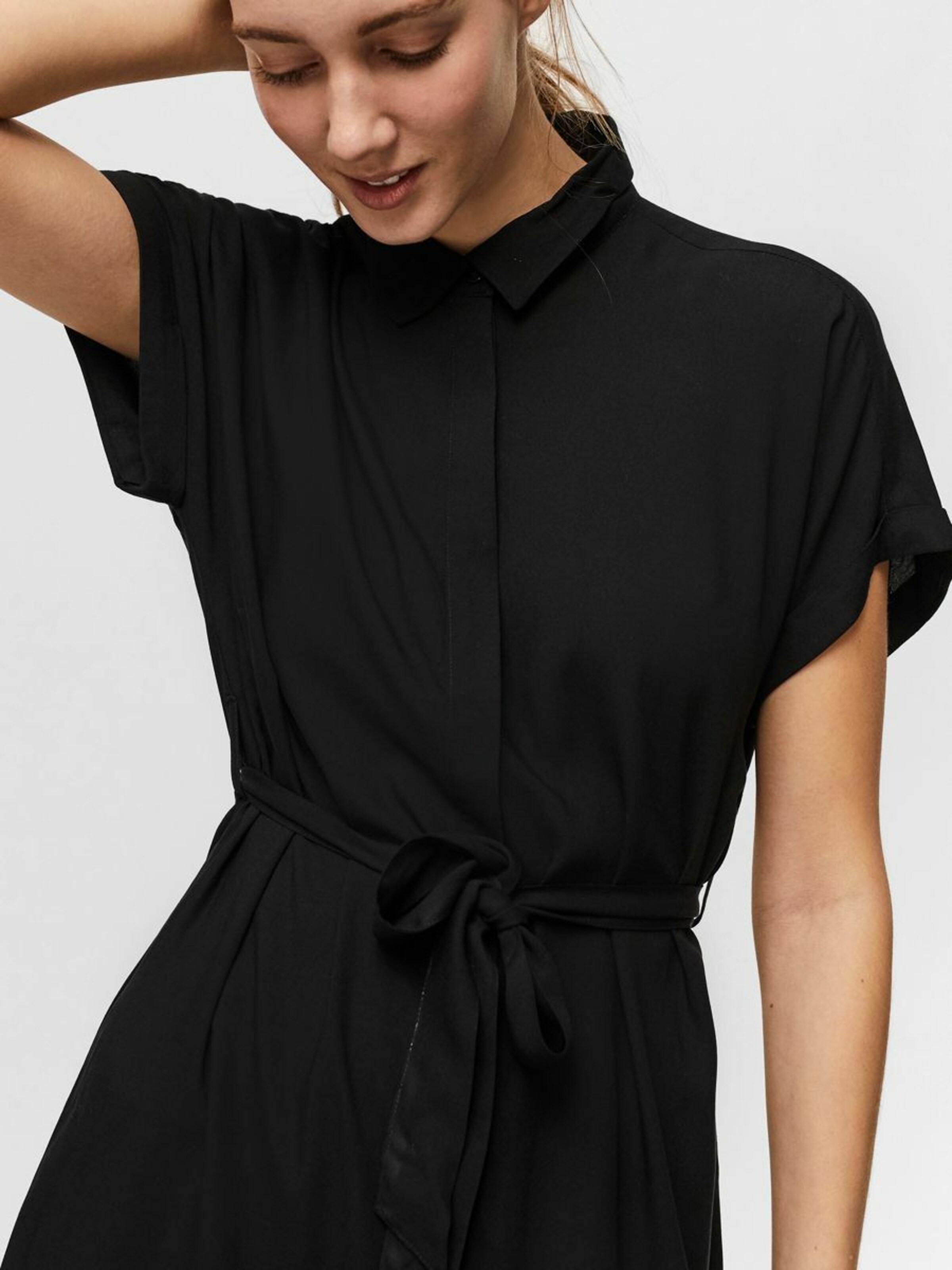 Frauen Kleider VERO MODA Kleid in Schwarz - VY18461 Frauen Kleider VERO MODA Kleid in Schwarz - VY18461