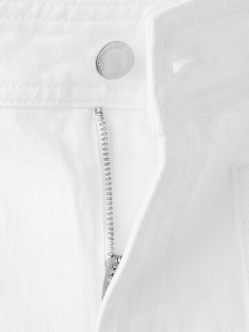 MANGO Szeroka nogawka Jeansy 'JESSIE' w kolorze biały