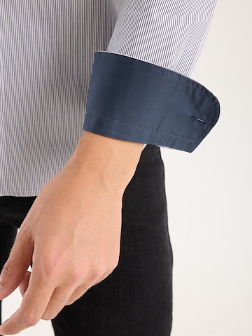 Slim fit Camicia business 'Leonardo Sport Poplin Man Shirt White Blue' di 7Camicie in bianco