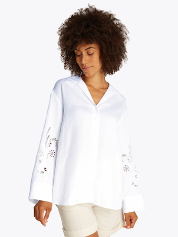 TOMMY HILFIGER Blouse in White: front