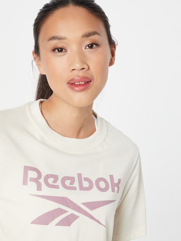 Reebok T-shirt i vit