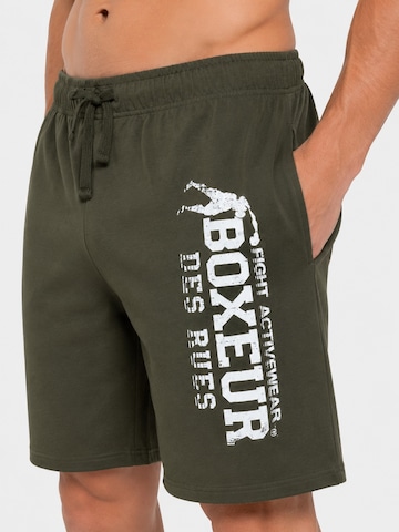 Boxeur des Rues Regular Workout Pants in Green