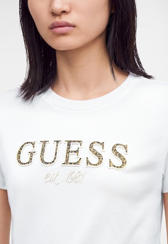 Tricou de la GUESS pe alb