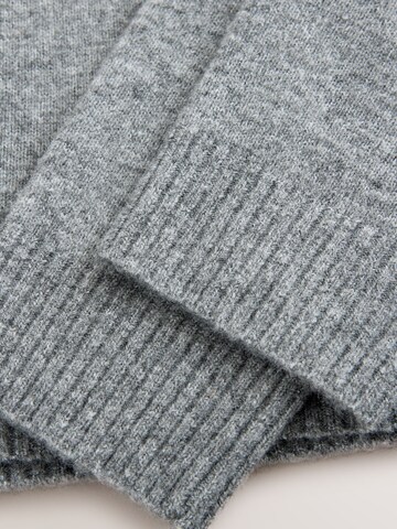 Next Πουλόβερ σε γκρι