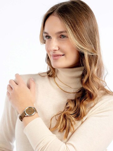 Montre à affichage analogique 'Lissy' Suri Frey en argent : devant