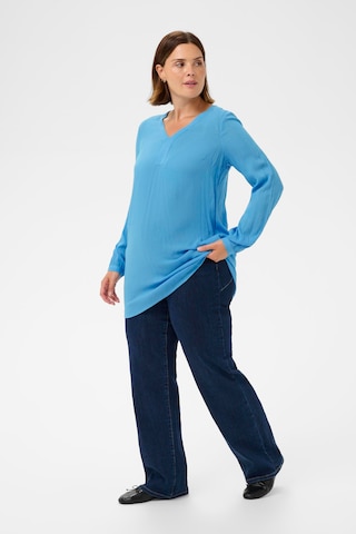 Tunica de la Kaffe pe albastru