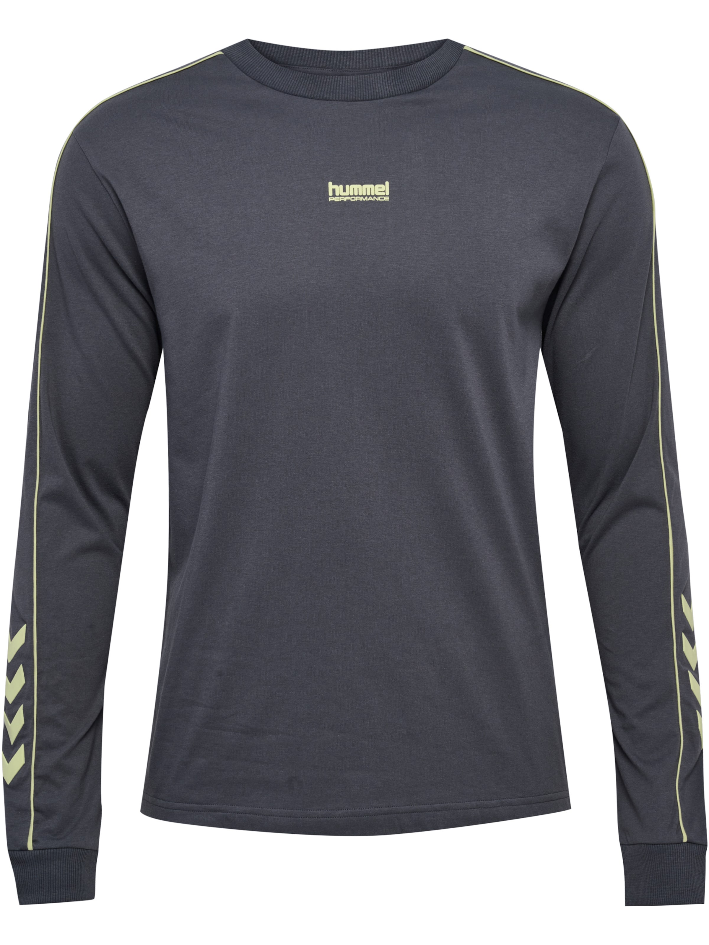 Hummel Performance shirt in Black: front