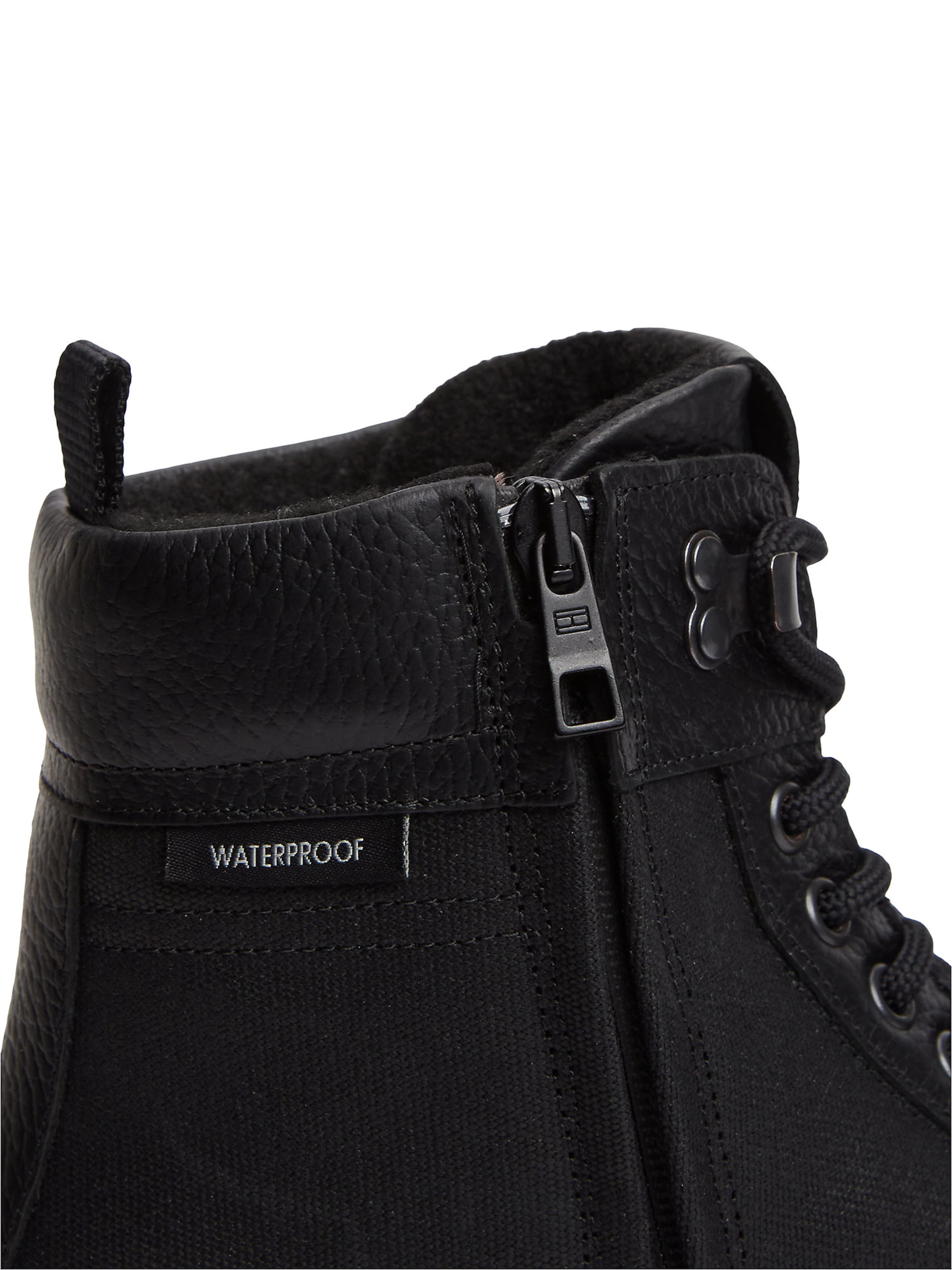 TOMMY HILFIGER Schnürboots in Schwarz