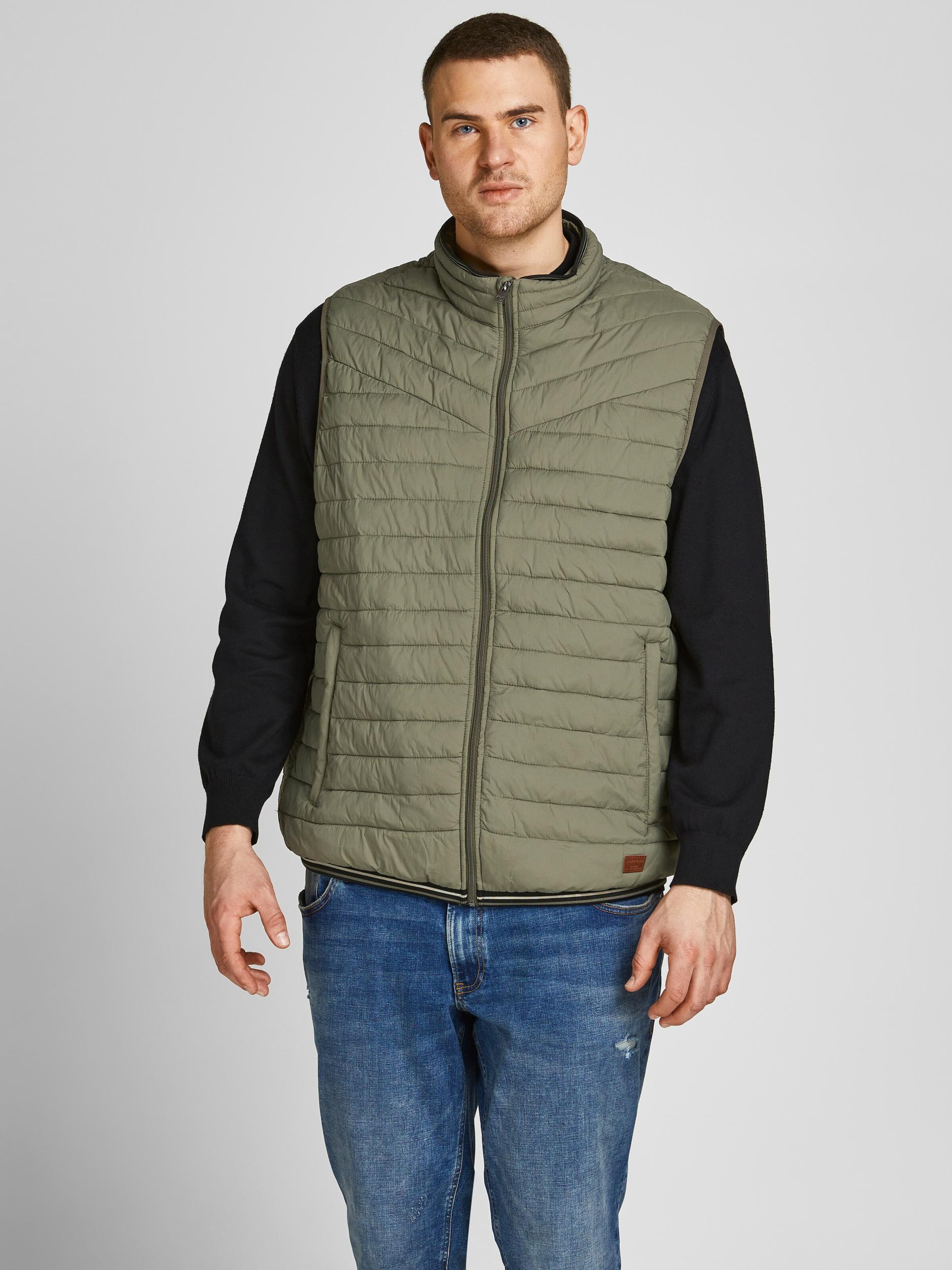 Männer Große Größen Jack & Jones Plus Weste 'Wiper' in Oliv - IV12355 Männer Große Größen Jack & Jones Plus Weste 'Wiper' in Oliv - IV12355